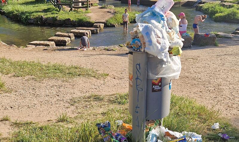 Unter anderem direkt am Erba-Wasserspielplatz sah es am Pfingstwochenende so aus.