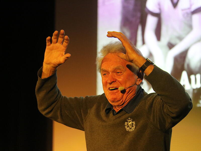 Er hat am Dienstagabend Hallstadt begeistert: Weltmeister und Ex-Torh&uuml;ter Sepp Maier.