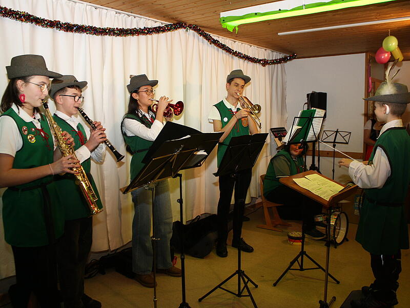 Kappenabend: Wildflecken feiert mit Musikzug Kappenabend: Wildflecken feiert mit Musikzug
