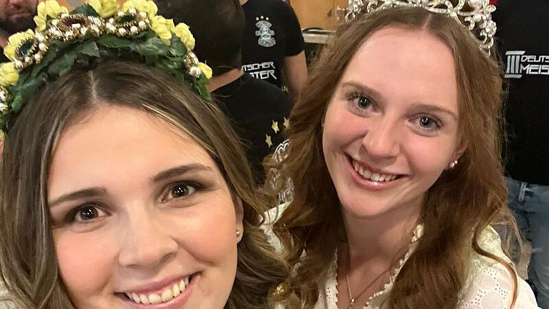 Bierk&ouml;nigin und Kirschenk&ouml;nigin bei Florian SilbereisenWeihnachtshaus in Dr&uuml;gendorf von den Leopolds