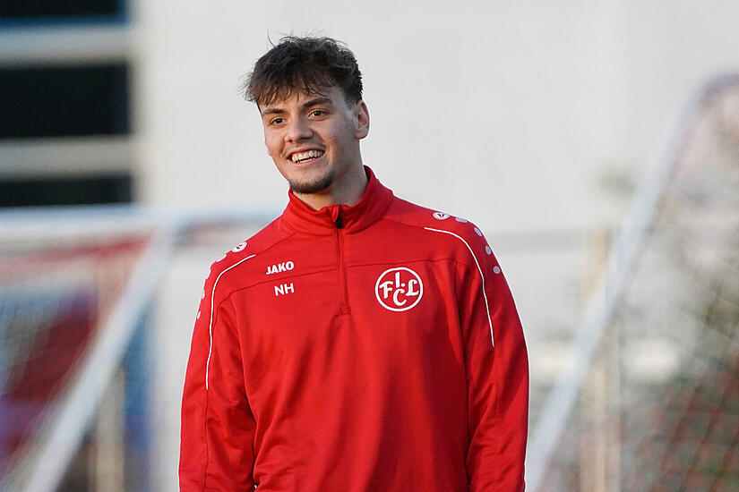 Noah Hetzel und der FC Lichtenfels wollen ihre makellose Bilanz von sechs Siegen in sechs Spielen auch im Duell gegen den FSV Phönix Buttenheim am Samstag beibehalten. Noah Hetzel und der FC Lichtenfels wollen ihre makellose Bilanz von sechs Siegen in sechs Spielen auch im Duell gegen den FSV Phönix Buttenheim am Samstag beibehalten.