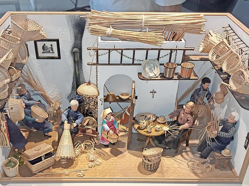 Eine von Waldemar Backerts Miniaturwelten.