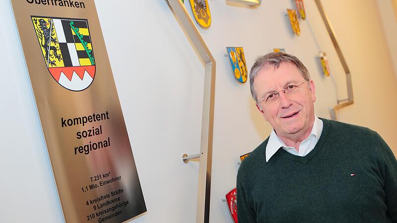 Henry Schramm freut sich auf seine zweite Amtszeit als Bezirkstagspr&auml;sident.