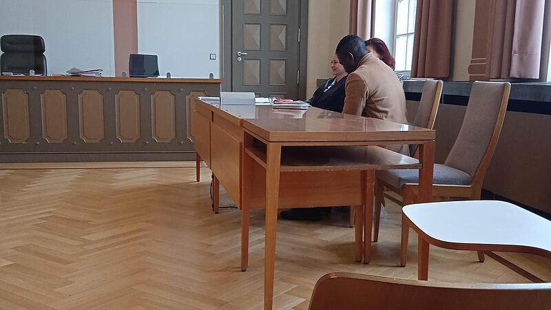 Liebesbetrug vor Gericht: auf der Anklagebank ein 46-j&auml;hriger Mann aus der Elfenbeink&uuml;ste, der sein Opfer auf einem Dating-Portal im Internet kennenlernte.