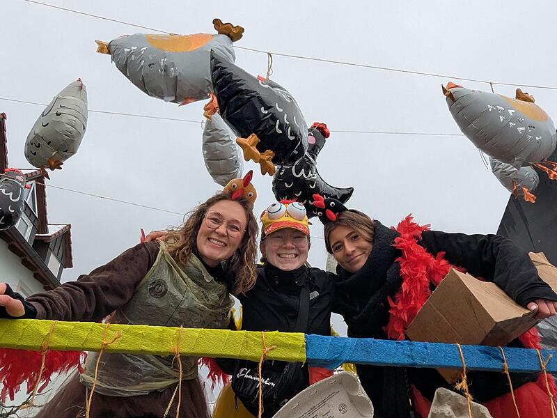 Ganz sch&ouml;n was los in Geisfeld: alle Impressionen vom Faschingsumzug!