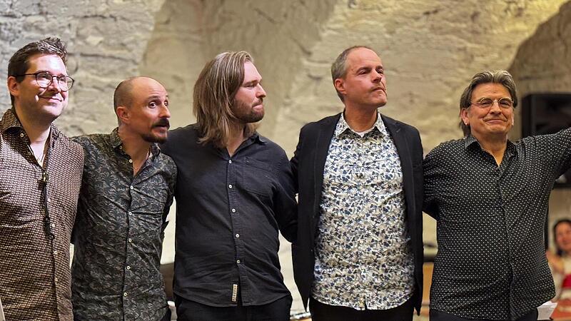Roberto Bossard New Group