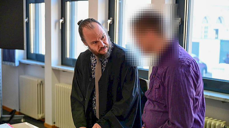 Rechtsanwalt Christian Barthelmes aus Bamberg und der Angeklagte