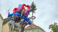 Am Samstag wird der Kerwabaum aufgestellt. Am Samstag wird der Kerwabaum aufgestellt.