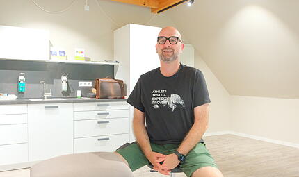 Markus F&uuml;ller ist gelernter Physiotherapeut. Seine Praxis in Schlimpfhof gibt es seit 20 Jahren.