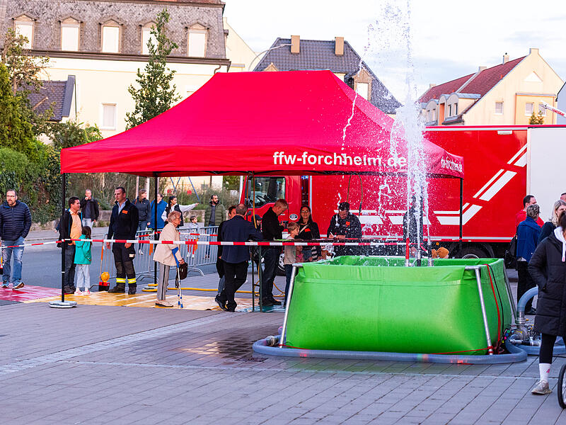Bayernweit haben die Freiwilligen Retter am 23. September zur &bdquo;Langen Nacht der Feuerwehr&ldquo; eingeladen. Auch die Forchheimer Wache  hatte sich einiges &uuml;berlegt.