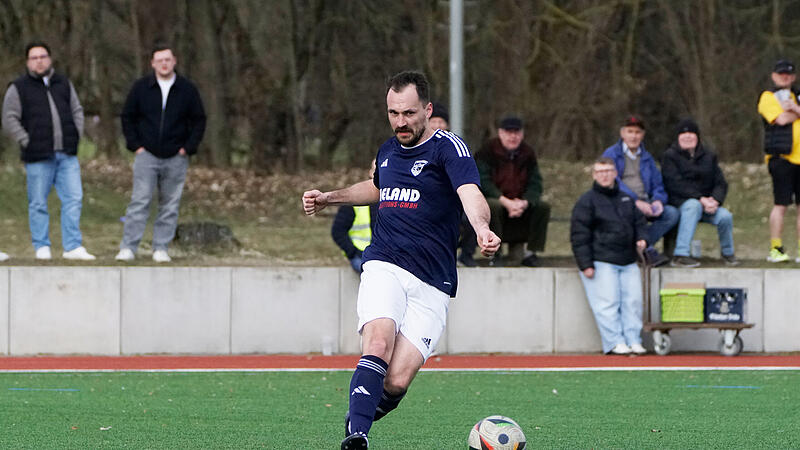 Mittelfeldmotor Lukas Pflaum erzielte das zwischenzeitliche 3:1-Führungstor für den TSV Mönchröden. Mittelfeldmotor Lukas Pflaum erzielte das zwischenzeitliche 3:1-Führungstor für den TSV Mönchröden.