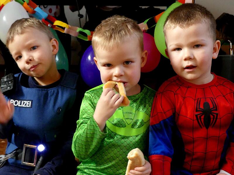 Coole Jungs beim Kinderfasching in Trebgast.2024 Kinderfasching Landkreis