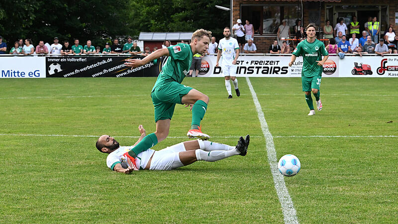 Sport Fußball Saison 2024 / 2025  Bayernliga Nord // Privatspiel am Mittwoch 26.06.2024     Sportanlage Kasendorf Spielbeginn  18.30 h TSV Neudrossenfeld gegen SpVgg Greuther Fürth Halbzeitergebnis 1:3  Endstand 1:6 Anton Makarenko Philipp Müller