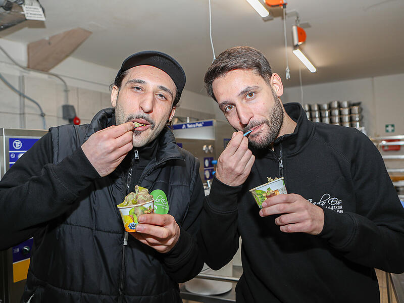 Luigi und Giovanni ScarcellaEismanufaktur