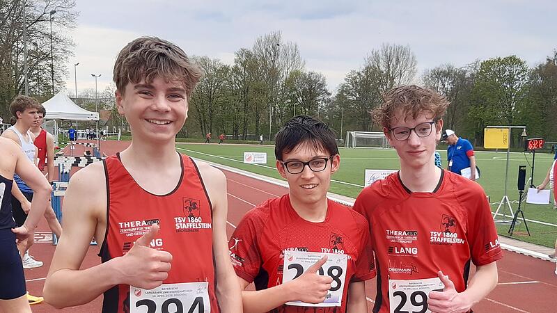 Die erfolgreiche U16 Staffel TSV Staffelstein mit (von links) Julian Jung, Christoph M&uuml;ller und Elias Kiel.