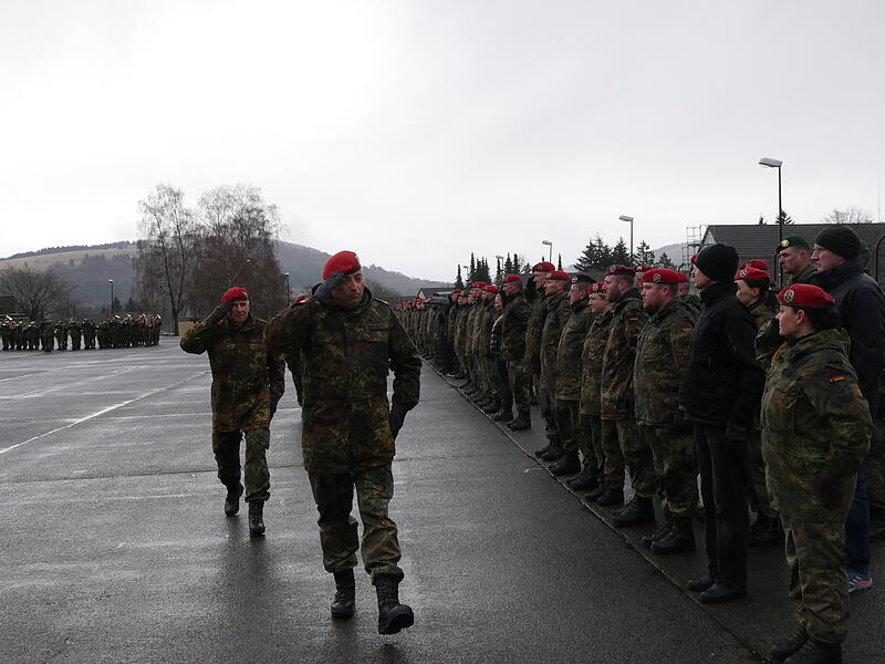 Übergabe Bereich Truppenübungsplatzkommandantur Süd von Oberstleutnant Rainer Hoch an Oberstleutnant Torsten Reinhardt.Kommandoübergabe Wildflecken von Oberstleutnant Rainer Hoch an Oberstleutnant Torsten Reinhardt Übergabe Bereich Truppenübungsplatzkommandantur Süd von Oberstleutnant Rainer Hoch an Oberstleutnant Torsten Reinhardt.