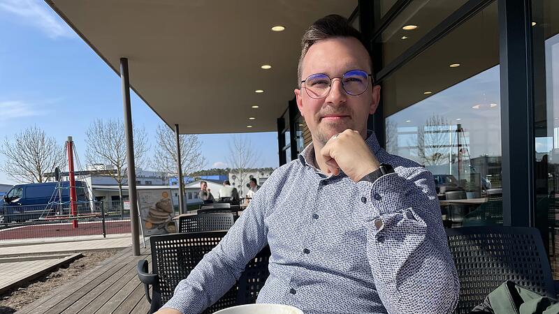 Gute Laune nach einem deutlichen Stichwahlsieg. Mit rund 70 Prozent der Stimmen hat der 27-j&auml;hrige Nico Kauper am 22. M&auml;rz das Rennen ums Amt des B&uuml;rgermeisters in Adelsdorf f&uuml;r sich entschieden.