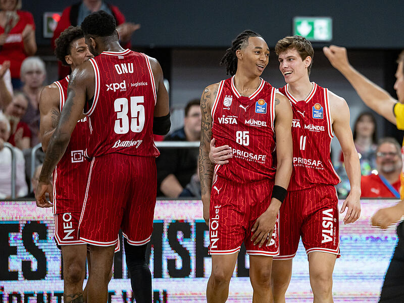 BMA365 Bamberg Baskets - ratiopharm Ulm Richard Balint (rechts) und Austin Crowley überzeugten beide beim 90:87-Erfolg über Ulm.