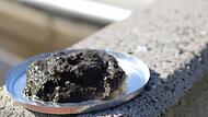 Bislang werden in der großen Verbandskläranlage aus dem Abwasser Kohlenstoffe, Stickstoffe und Phosphate entfernt, die sich dann im Klärschlamm befinden.  Er kann als Dünger verwendet werden.