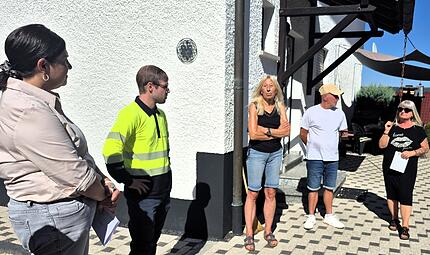 B&uuml;rgermeisterin Angela Hofmann traf sich mit Anwohnern des Schleifer Rings in Kronach.