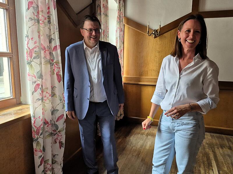Gabriele Riedel und Bernd Liebhardt.Ein Streifzug durch die künftigen Räume des Blueberry Hill. Gabriele Riedel und Bernd Liebhardt.Ein Streifzug durch die künftigen Räume des Blueberry Hill.