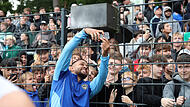 Der Influencer-Klub Delay Sports Berlin begeisterte in Bamberg. Was Fans und der Trainer der des FC Eintracht dazu sagt, seht ihr in unserem Video.