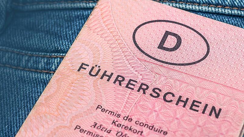 Bis zum 19. Januar müssen die Jahrgänge 1959 bis 1964 ihren Führerschein umtauschen. Im Landkreis Forchheim sind davon 7000 bis 8000 Bürger betroffen. Und die müssen sich auf lange Wartezeiten einstellen.Forchheim & Fränkische Schweiz