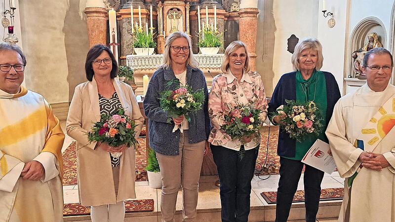Pfarrer Thomas Eschenbacher, Beate Brunner, Marga Gerlach, Claudia Baus, Renate Stolz, Diakon Manfred M&uuml;ller