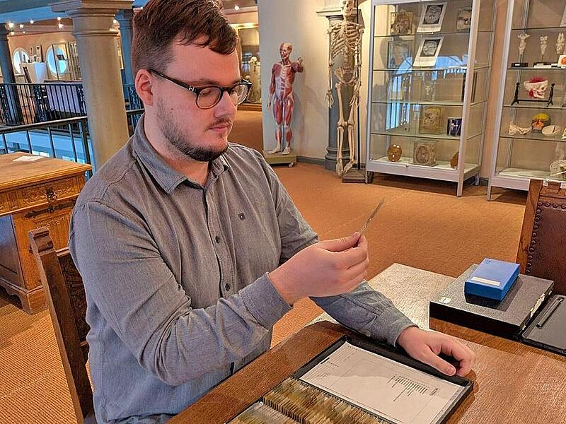 Tim Goldmann sieht die Verantwortung für die Aufarbeitung der Präparat-Geschichte beim Institut für Anatomie und der Universität Erlangen. Tim Goldmann sieht die Verantwortung für die Aufarbeitung der Präparat-Geschichte beim Institut für Anatomie und der Universität Erlangen.