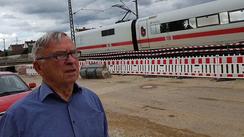 Die Z&uuml;ge sind l&auml;ngst da, doch sie  r&uuml;cken noch viel n&auml;her:  In der   Jean-Paul-Stra&szlig;e baut die Bahn ein  Gleis. Und dort, wo  Otwin Schneider steht, wird die Schallschutzwand stehen.Forchheim & Fr&auml;nkische Schweiz