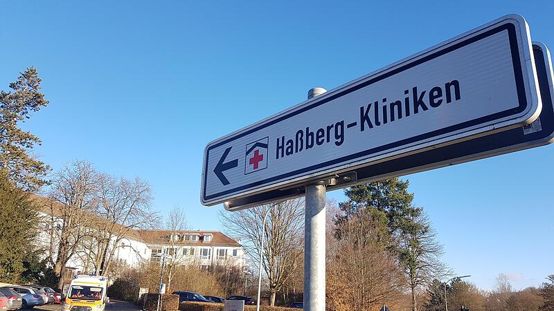 Die Ver&auml;nderungen im Haus Ebern der Ha&szlig;berg-Kliniken haben in der &Ouml;ffentlichkeit f&uuml;r viel Wirbel gesorgt. Es f&uuml;hrt aber kein Weg daran vorbei, wie das Kommunalunternehmen jetzt anhand von Zahlen belegt.