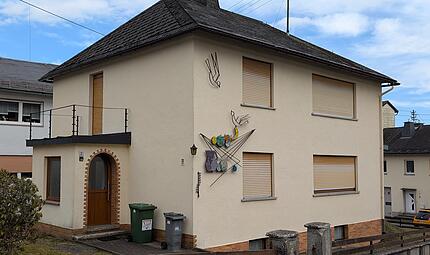 Zwangsversteigerung: Zwei Immobilien-Schnäppchen aus Kronach Zwangsversteigerung: Zwei Immobilien-Schnäppchen aus Kronach