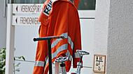 Eine Feuerwehr muss auch ausgerüstet werden. In Rauhenebrach hat sie so viel Zulauf, dass der Gemeinderat das Budget für die Kleiderkammer aufstockte. Sabine Weinbeer Eine Feuerwehr muss auch ausgerüstet werden. In Rauhenebrach hat sie so viel Zulauf, dass der Gemeinderat das Budget für die Kleiderkammer aufstockte. Sabine Weinbeer