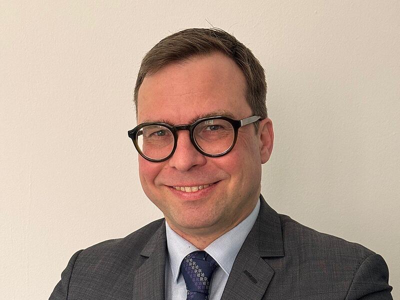 Prof. Kai Purnhagen Prof. Kai Purnhagen