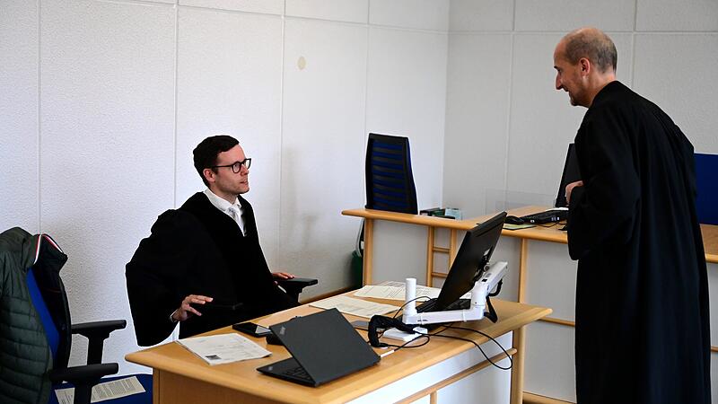 Staatsanwalt Johannes Degel und der psychiatrische Gutachter Dr. Thomas Wenske aus Möhrendorf