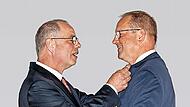 Andreas von Imhof (links) übergab das Amt des Präsidenten an Gerolf Bergenthal.