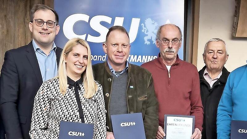 Landrat Thomas Bold, Ortsvorsitzender Florian Atzmüller, Ruxandra Atzmüller, Marcus Scholz, Otto Winter, Kurt Selbert, Winfried Heim, Landratskandidat Mario Götz.