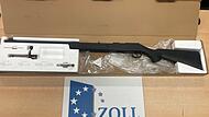 Zollbeamten finden Gewehr in Pappkarton auf A3