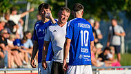 René Ebert mit Jahn Forchheim bei Quelle Fürth gefordert Bei Luis Beck (hinten), Trainer René Ebert und Christian Rzonsa bestand nach dem 3:3 gegen Wendelstein Redebedarf.