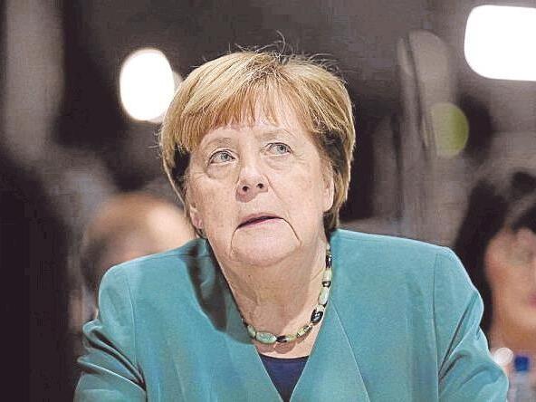F&uuml;r Altkanzlerin Angela Merkel gab es auf dem CDU-Parteitag in Stuttgart einen warmen Empfang.    