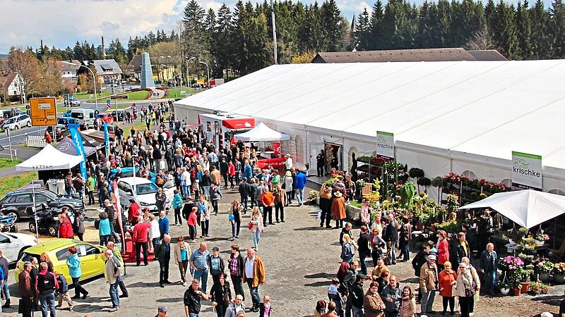 Im Jahr 2025 fand in Steinbach die Rennsteigmesse statt. Die Veranstaltung zog damals viele Besucher aus nah und fern an.Veronika Schadeck/Archiv