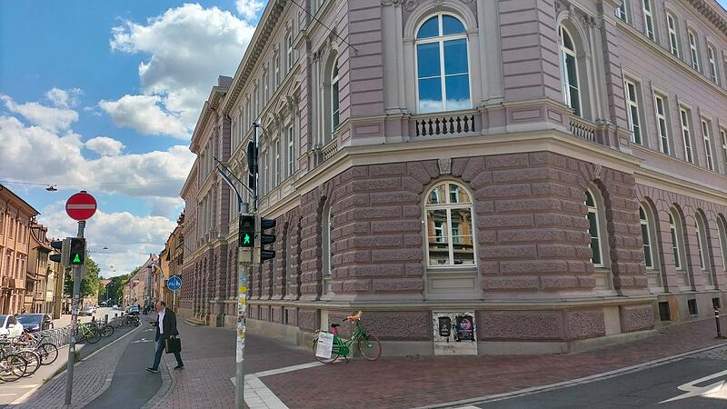 Das Clavius-Gymnasium ist mit fast 1200 Sch&uuml;lern Bambergs gr&ouml;&szlig;te Schule.