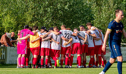 Als Team zusammenstehen, hei&szlig;t es heute Abend f&uuml;r die Unsteinacher Fu&szlig;baller in ihrem dritten Relegationsspiel um einen Kreisklassenplatz  in Bad Berneck gegen den SC Kreuz Bayreuth.