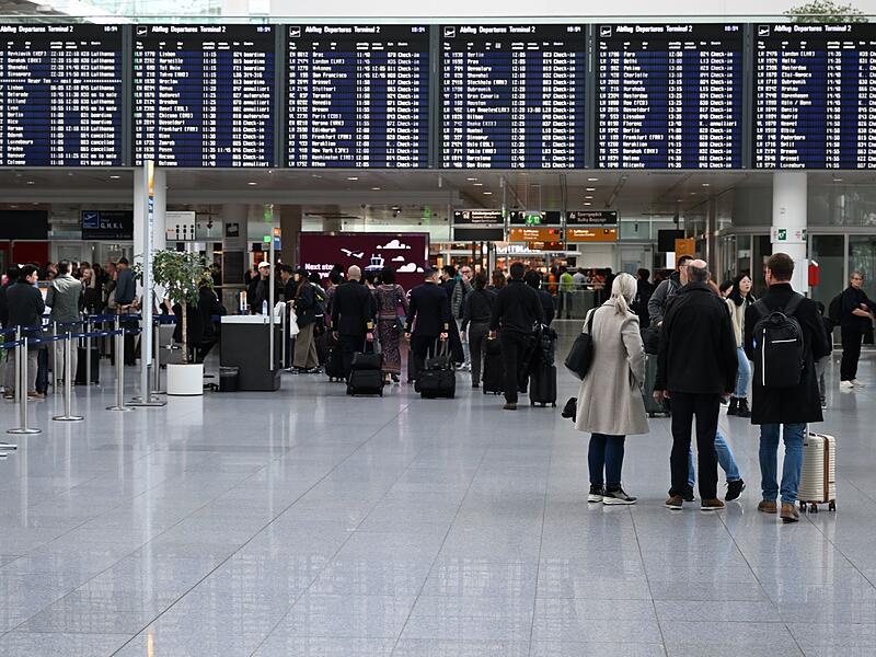 Flughafen München stellt wegen möglicher Drohnen Betrieb ein