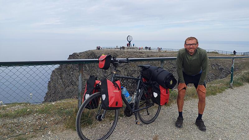 Radtour: Von Tütschengereuth bis zum Nordkap Stefan Majowski hat es geschafft: Er ist mit dem Fahrrad von Tütschengereuth bis zum Nordkap gefahren.