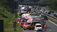 Schwerer Unfall mit Reisebus auf der A3 Schwerer Unfall mit Reisebus auf der A3