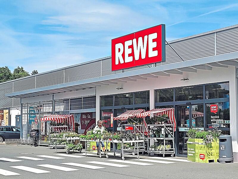 Rewe hatte einen &bdquo;verkaufsoffenen Sonntag&ldquo; beworben. Eine Genehmigung daf&uuml;r gab es nicht.Alexander Hartmann