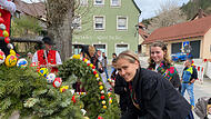 Ein besonderes Highlight in der Fr&auml;nkischen Schweiz ist das Schm&uuml;cken des Osterbrunnens in Muggendorf.