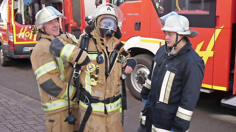 Sechs Trupps Atemschutzger&auml;tetr&auml;ger waren im Einsatz.