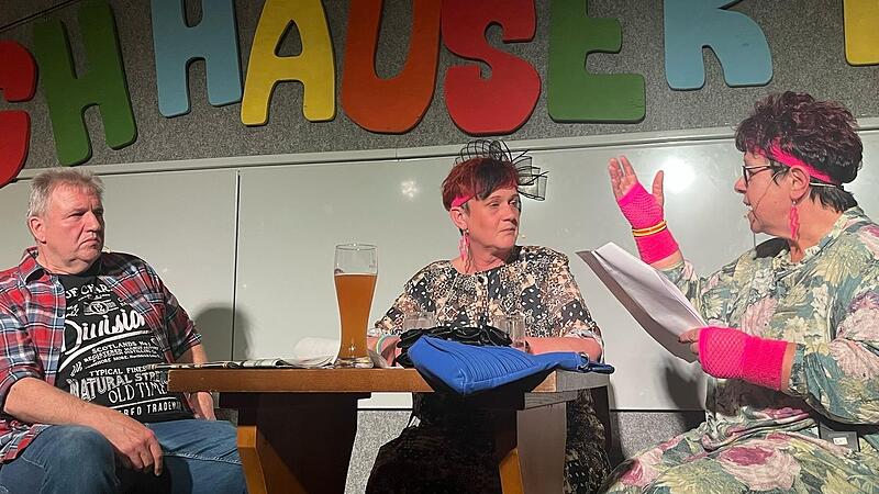 Als Ehepaar und Nachbarin brillierten Werner Kehl, Simone Balling und Eva Schäfer. Als Ehepaar und Nachbarin brillierten Werner Kehl, Simone Balling und Eva Schäfer.